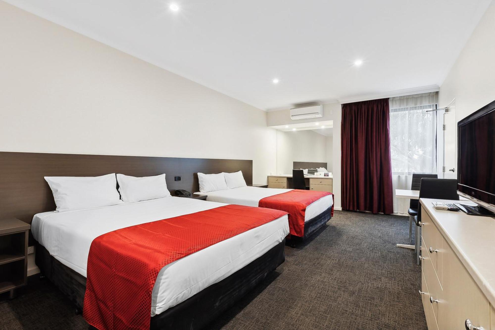 Quality Hotel Manor Mitcham Zewnętrze zdjęcie