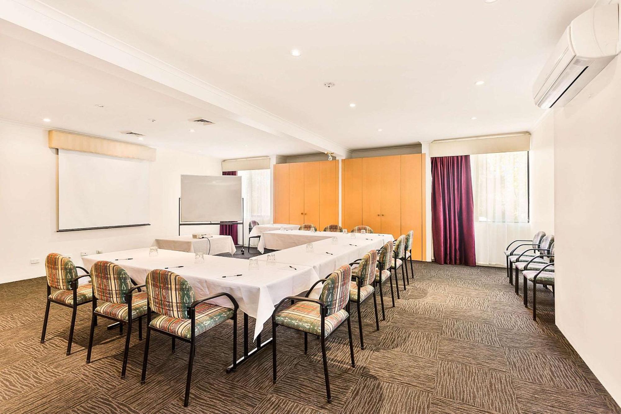 Quality Hotel Manor Mitcham Zewnętrze zdjęcie